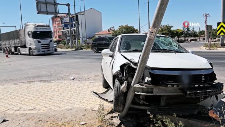 Aksaray’da otomobil ile motosiklet çarpıştı: 1 ağır yaralı