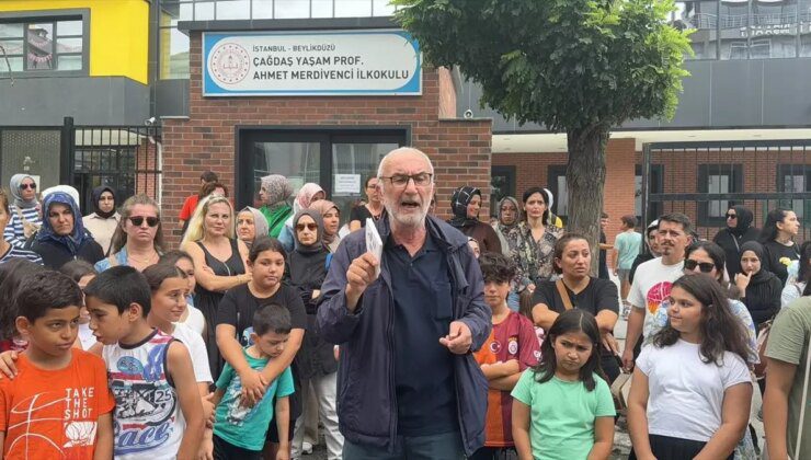 Beylikdüzü’nde Velilerden İlkokul ve Ortaokul Birleşmesine Tepki