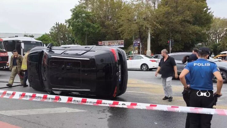 Beyoğlu’nda Otomobil Kazası: Bir Kişi Yaralandı