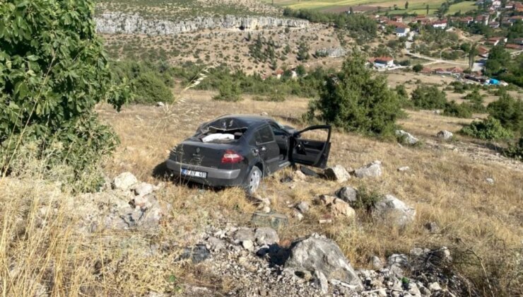 Bilecik’te Otomobil Şarampole Devrildi, 1 Kişi Yaralandı