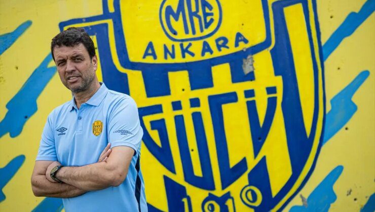 Cihat Arslan: Futbolcularımız alkışı ve desteklenmeyi hak ediyor