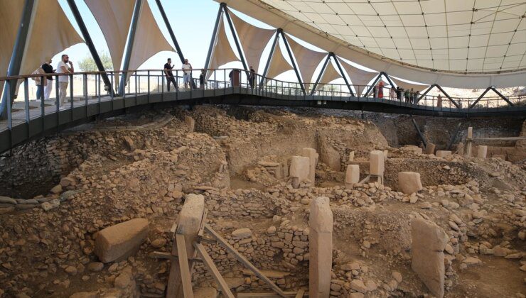 Göbeklitepe ve Karahantepe’de ortaya çıkan eserler tarihe yeni yorumlar getirebilir