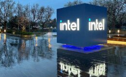 Intel’in hissedarları şirketi mahkemeye verdi