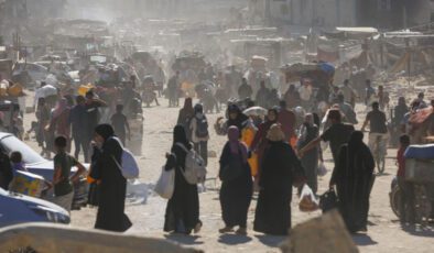 İsrail ordusu, Gazze'nin güneyindeki Han Yunus'a yeniden kara saldırısı başlattı | Dış Haberler