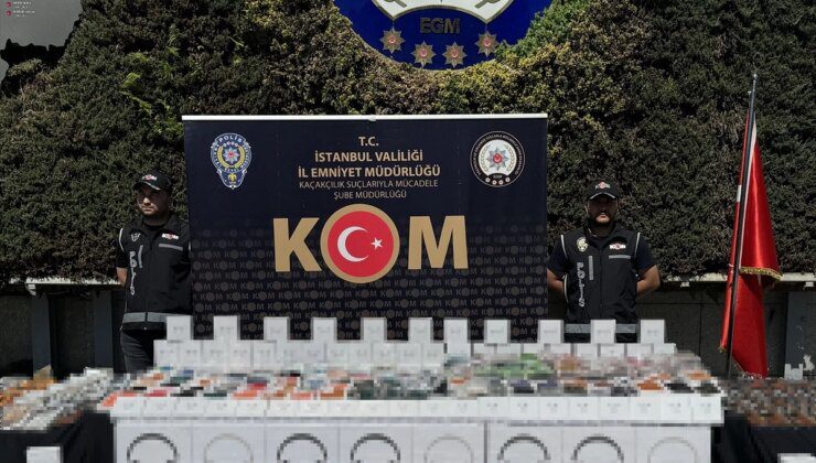 İstanbul’da Kaçak Cep Telefonu Aksesuarı Operasyonu