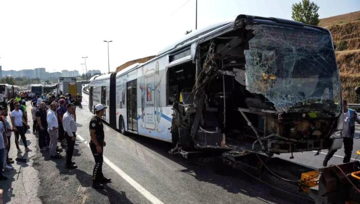 İstanbul’da Metrobüs Kazasında 1 Kişi Hayatını Kaybetti