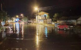 İzmir’de Sağanak ve Şiddetli Rüzgar Etkili Oldu