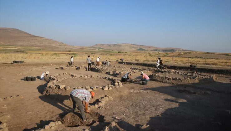 Kahramanmaraş’ta 7 Bin 600 Yıllık İnsan İskeletleri Bulundu