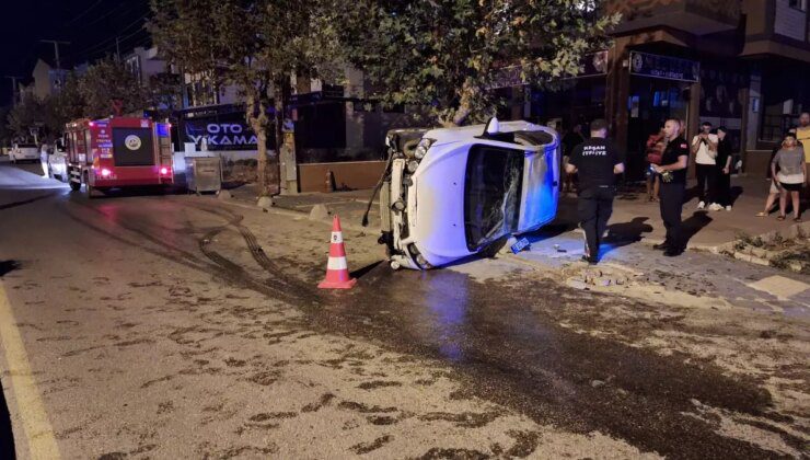 Keşan’da su birikintisi nedeniyle kaza: 3 yaralı