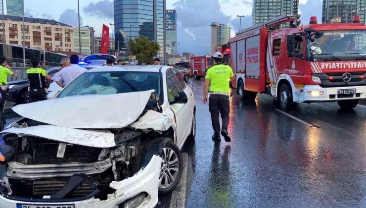 Şişli’de Otomobil İETT Otobüsüne Arkadan Çarptı: 3 Yaralı