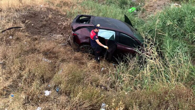 Sungurlu’da şarampole devrilen otomobilin sürücüsü yaralandı