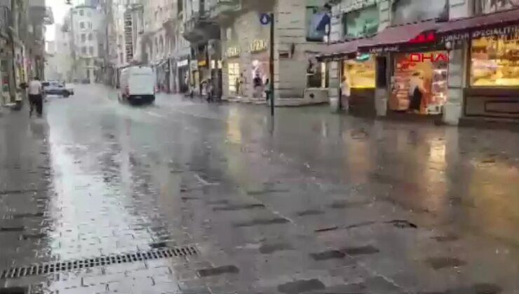 Taksim’de Sağanak Yağış: İstiklal Caddesi’nde Zor Anlar