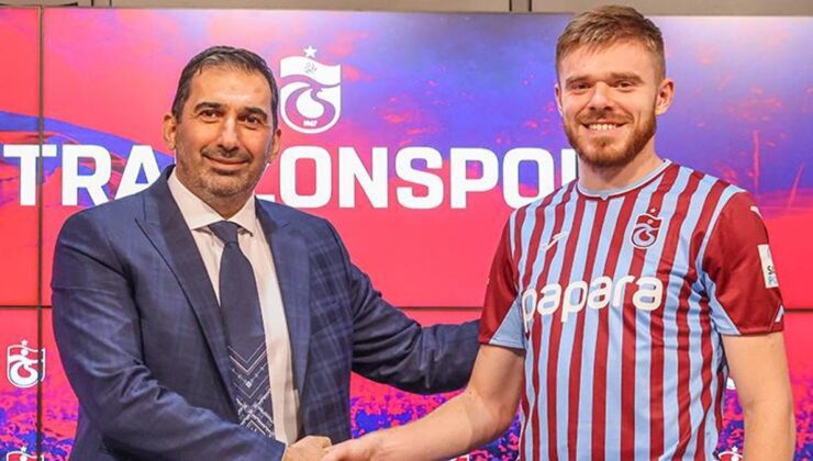 Trabzonspor’da Arseniy Batagov için imza töreni düzenlendi