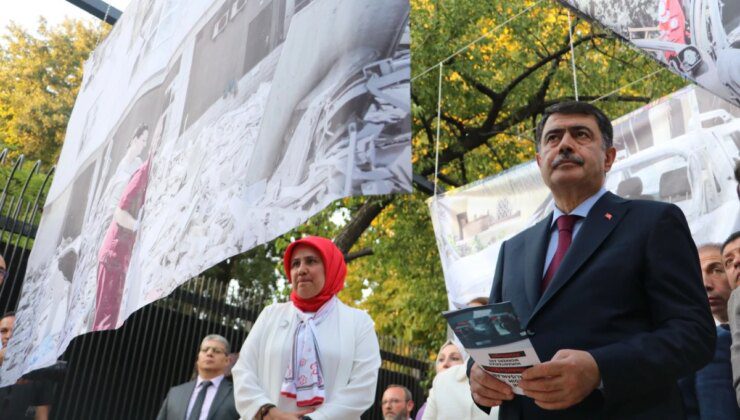 Türk Kızılayı, Dünya İnsani Yardım Günü için fotoğraf sergisi açtı