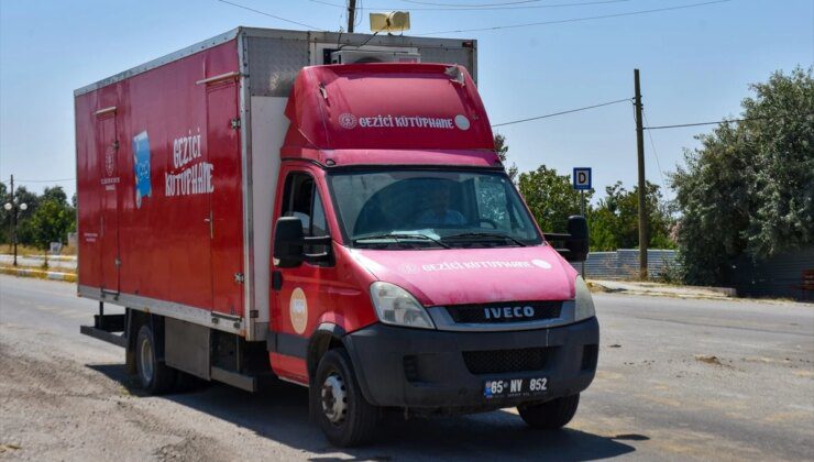 Van’daki Gezici Kütüphane, kırsal mahallelerde yaşayan çocukların kitaplara ulaşmasını sağlıyor