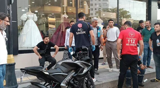 Adıyaman’da Otomobil ile Motosikletlerin Çarpıştığı Kaza: 2 Yaralı