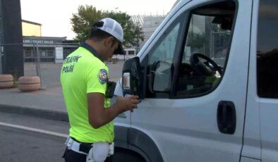 İstanbul Bakırköy’de Öğrenci Servislerine Denetim Yapıldı