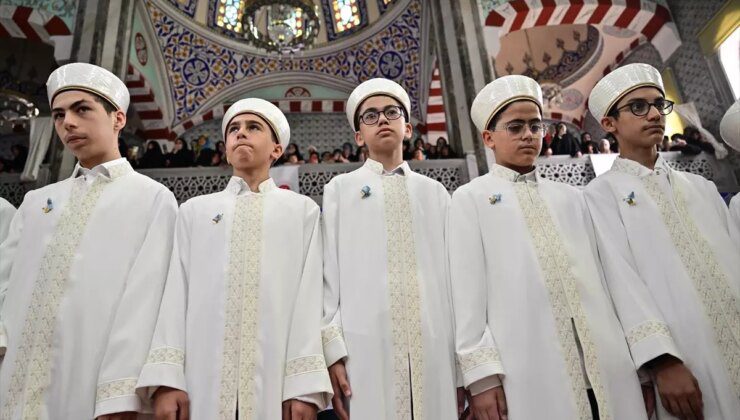 İstanbul’da Hafızlık İcazet Töreni Düzenlendi