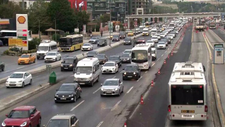 İstanbul’da Uyum Haftası Trafikte Yoğunluk Oluşturdu