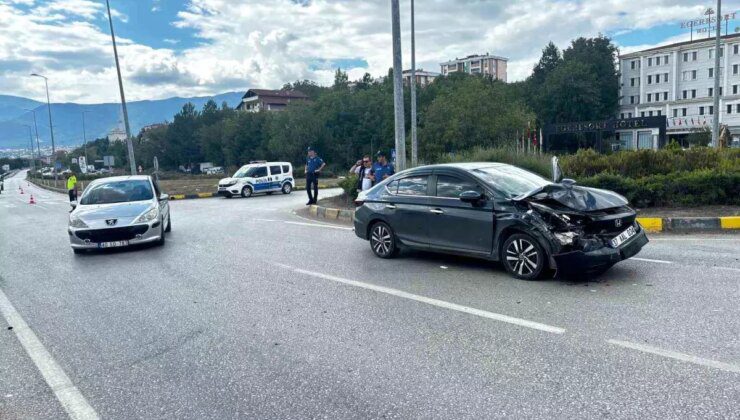 Karabük’te otomobil kazası: 4 yaralı