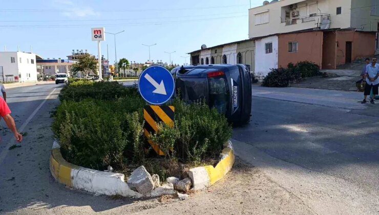 Manavgat’ta Otomobil Kaza Yaptı, Yaralı Yok