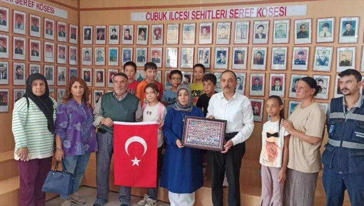 Öğrencilerden Çubuk Terör Mağdurları Derneği’ne Ziyaret