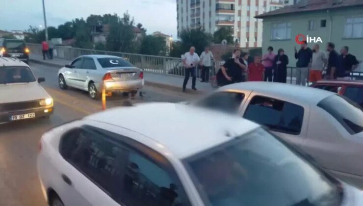 Osmancık Köprüsü’nde otomobiller çarpıştı: 3 yaralı