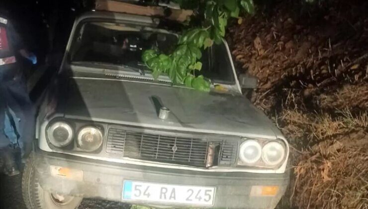 Sakarya’da çalınan otomobil Bursa’da terk edilmiş halde bulundu