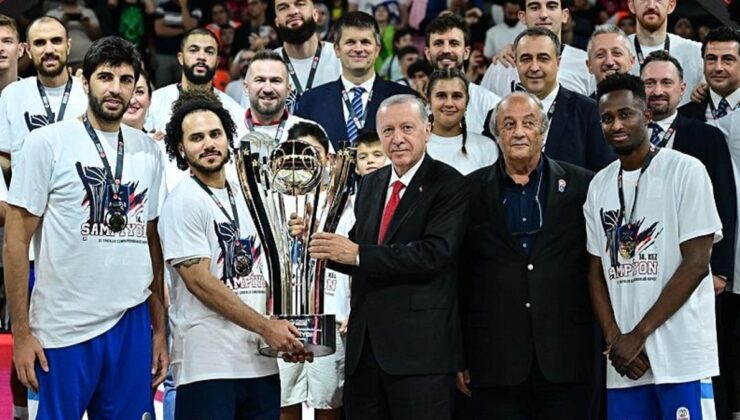 Şampiyon Anadolu Efes