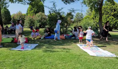 Samsun’da Gezici Kütüphane ile Sokak Oyunları Festivali Düzenlendi