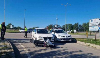 Sinop’ta Otomobil Motosiklete Çarptı: 1 Yaralı