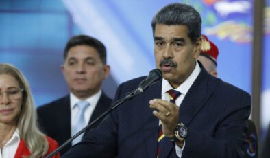 Venezuela Devlet Başkanı Maduro'dan sürpriz hamle: Noel tarihini değiştirdi | Dış Haberler