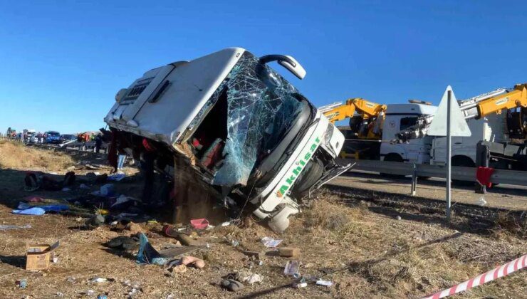 Aksaray’da Tur Otobüsü Şarampole Devrildi: 6 Ölü, 29 Yaralı