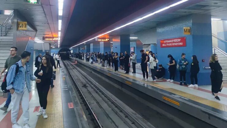 Başkentte Metro Hattında Arıza, Seferler Aksadı