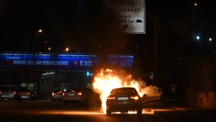 Başkentte Seyir Halindeki Otomobilde Yangın Çıktı