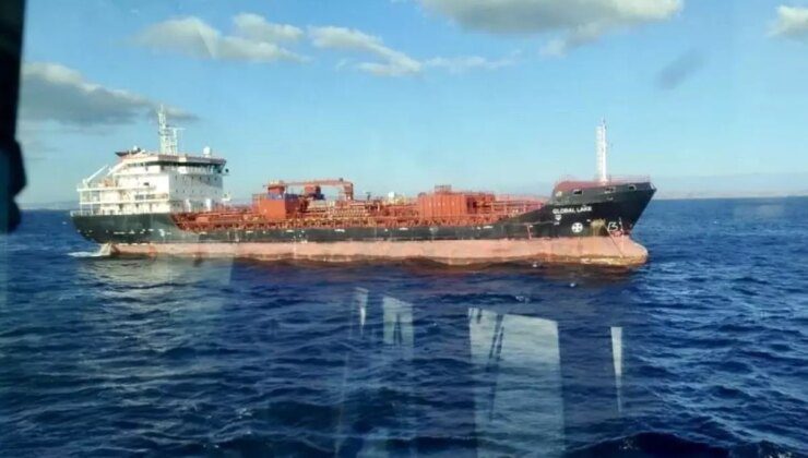 Çanakkale Boğazı’nda ‘Global Lake’ Tankerinde Makine Arızası