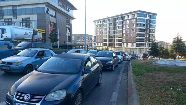 Edirne’de Trafiğe Kayıtlı Motorlu Araç Sayısı 192 Bin 529’a Ulaştı