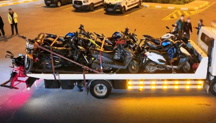 İstanbul’da Drift Atan 14 Motosiklet Sürücüsü Gözaltına Alındı