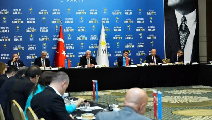 İYİ Parti Genel Başkanı Dervişoğlu, Başkanlık Divanı ile Toplantı Düzenledi