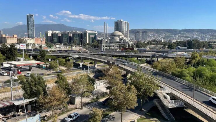 İzmir Karaburun açıklarında 4 büyüklüğünde deprem