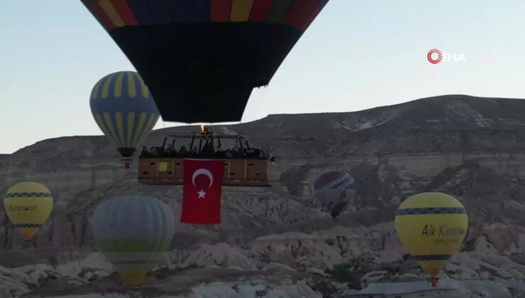 Kapadokya’da 29 Ekim Coşkusu Sıcak Hava Balonları ile Kutlandı