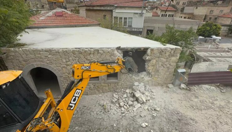 Kapadokya’da Ruhsatsız Restoran Yıkıldı