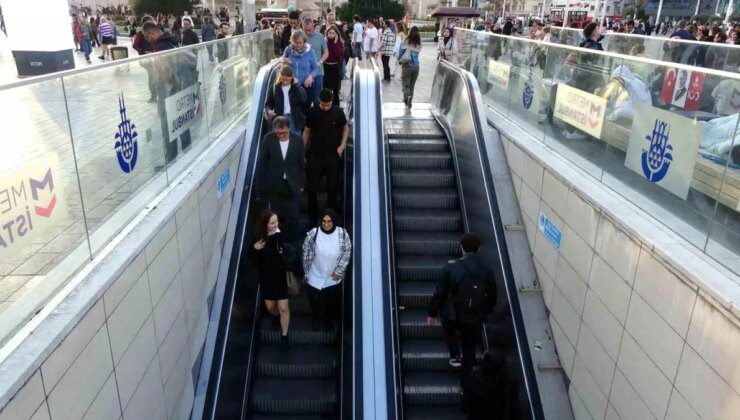 Taksim’de Yürüyen Merdivenler Çalışmıyor: Yaşlı ve Engelliler Zor Durumda