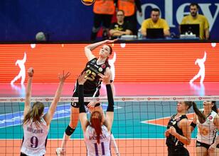 VakıfBank, Zeren Spor’a set vermedi!