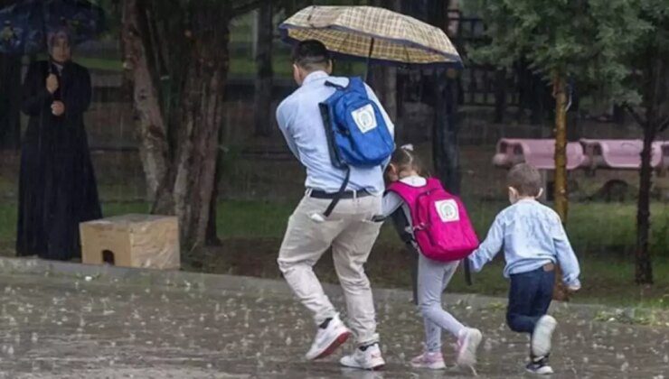 Valilikler peş peşe duyurdu: 3 ilde okullar 1 gün tatil