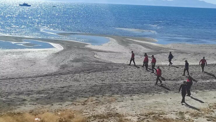 Van’da Kayıp Üniversite Öğrencisi Rojin Kabaiş’in Arama Çalışmaları Devam Ediyor