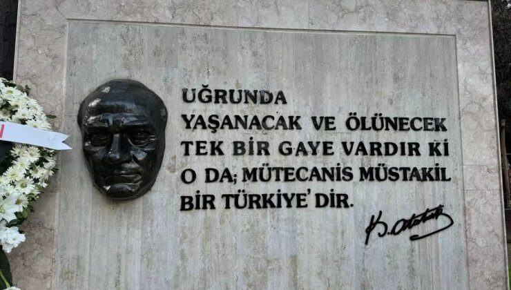 Yeniköy Plaj Parkı’ndaki Atatürk Maskı ve Kaidesi Onarılarak Açıldı