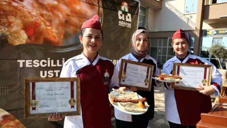 Adana’da 50 Kursiyer Kebap Yapımını Ustalarından Öğrendi