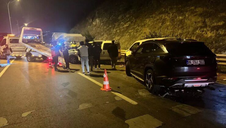 Afyonkarahisar’da Zincirleme Trafik Kazası: 18 Yaralı