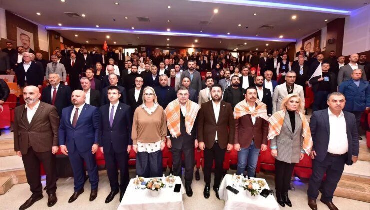 AK Parti Menderes İlçe Kongresi yapıldı